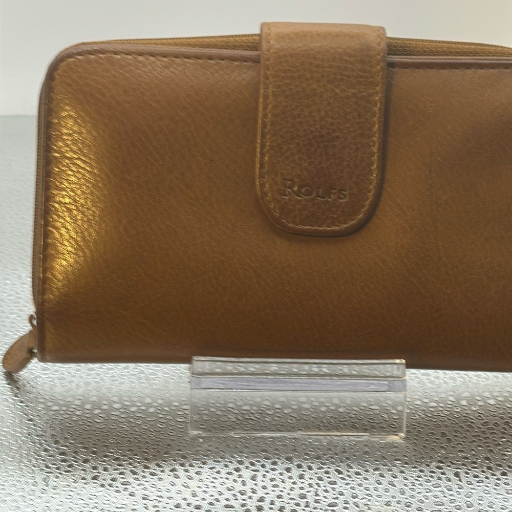 ROLFS absolutely beautiful, all leather brown billfold. Very gently used​​